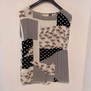 Freda's Sleeveless Blouse XS